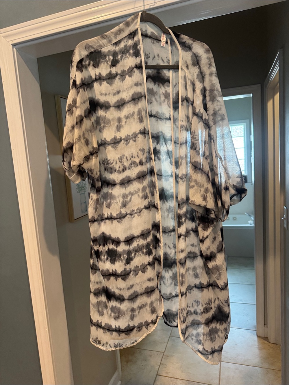 Black & White Tie-Dye Kimono Cover-Up